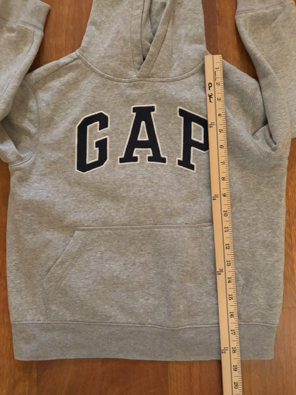 GAP pullover hoodie